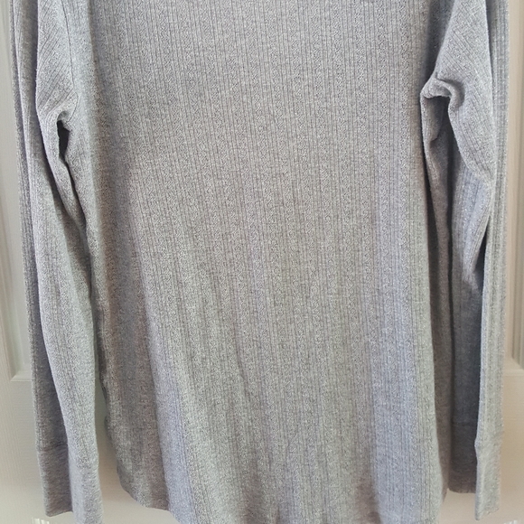 Victoria Secret L/S pullover - Picture 4 of 5